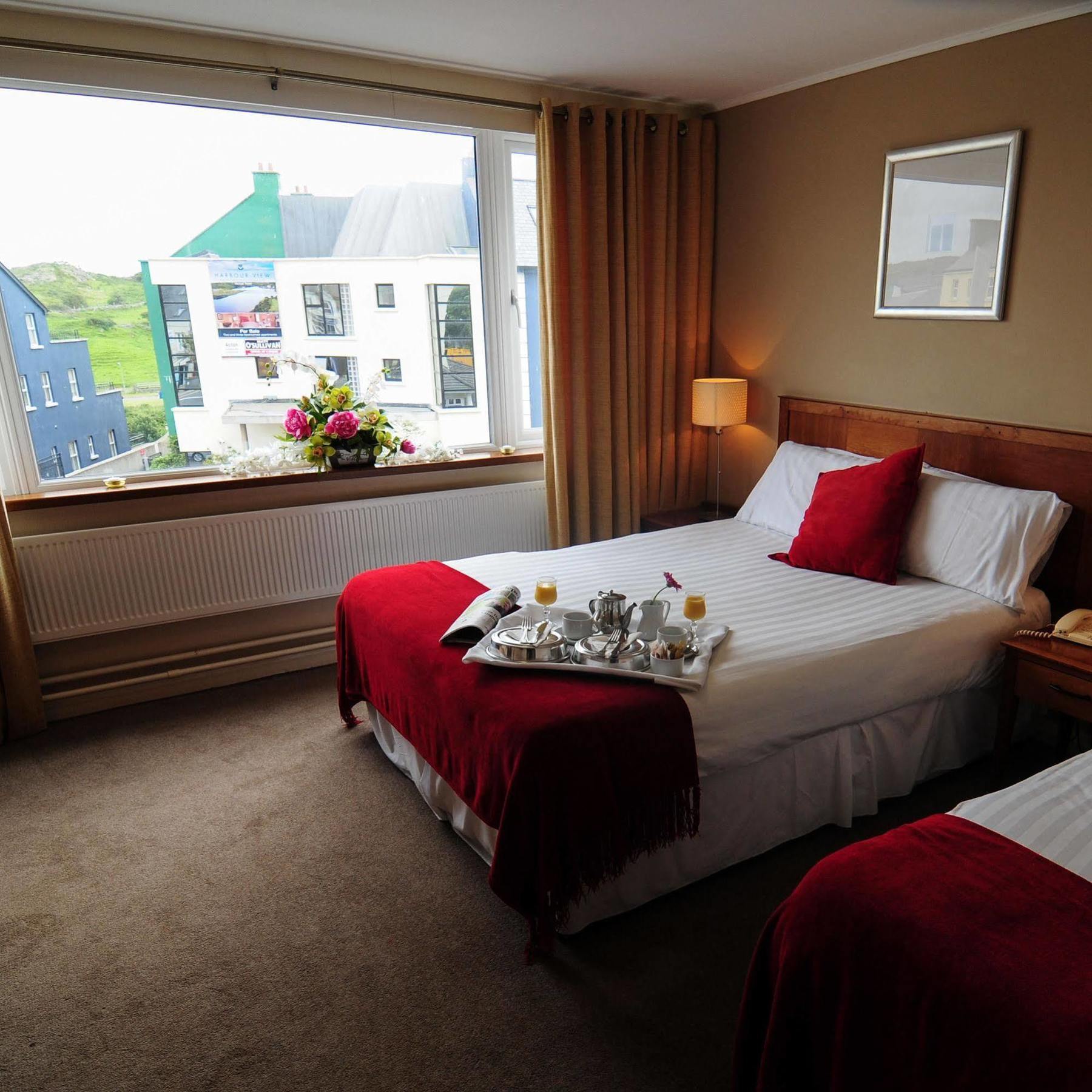 Alcock & Brown Hotel Clifden Ngoại thất bức ảnh